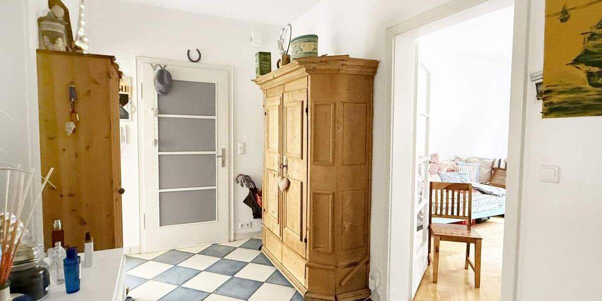 Etagenwohnung Stuttgart Süd - 3 Zimmer, 92 m&sup2;, 398.000&euro; | Angebot:23884217