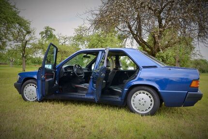 Mercedes-Benz 190 332.000 km 14.500 &euro; Deckenpfronn 75392