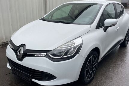 Renault Clio 111.000 km 5.890 &euro; Böblingen 71034