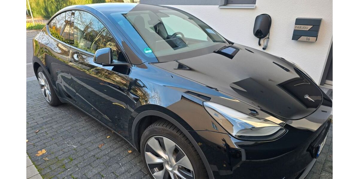 Tesla Model Y 25.700 km 30.800 &euro; Ludwigsburg 71634