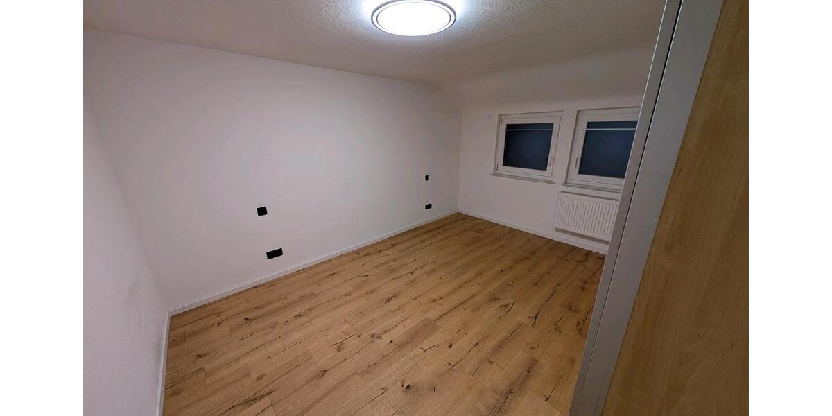 Dachgeschoßwohnung Leinfelden-Echterdingen Echterdingen - 1 Zimmer, 70 m&sup2;, 700&euro; | Angebot:25340818