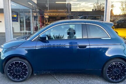 Fiat 500e 15.100 km 19.990 &euro; Asperg 71679