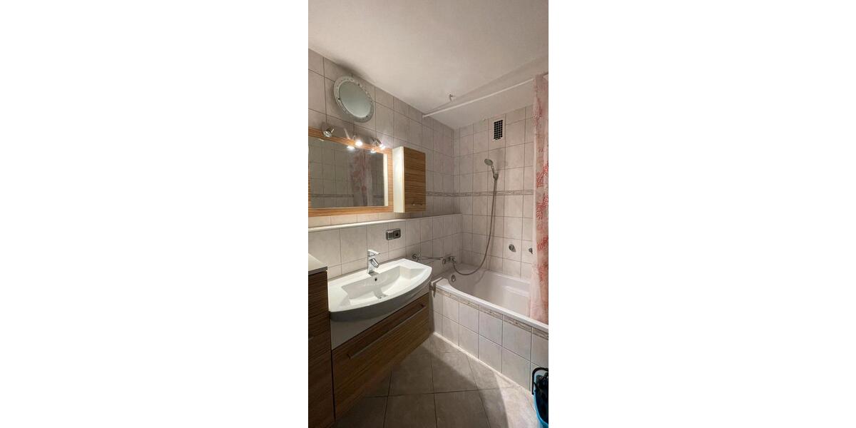 Etagenwohnung Reutlingen Reutlingen (Kernstadt) - 4 Zimmer, 96 m&sup2;, 394.000&euro; | Angebot:26505193