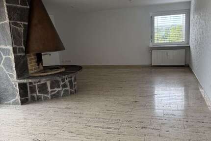 Wohnung Schwieberdingen - 4 Zimmer, 130 m&sup2;, 1.250&euro; | Angebot:27281695