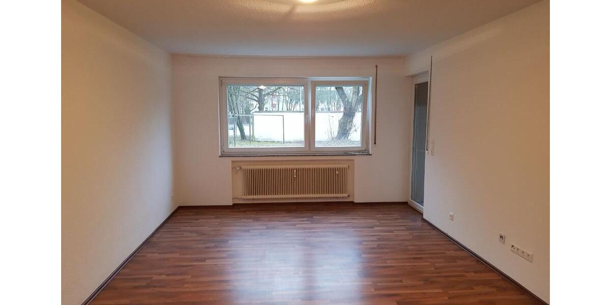 Erdgeschoßwohnung Sindelfingen Sindelfingen (Stadt) - 3 Zimmer, 77 m&sup2;, 1.150&euro; | Angebot:26400996