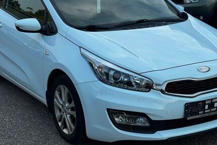 Kia ceed / Ceed 180.000 km 2.980 &euro; pforzheim 75181