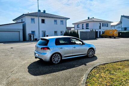 VW Golf 210.000 km 8.499 &euro; Stuttgart 70374