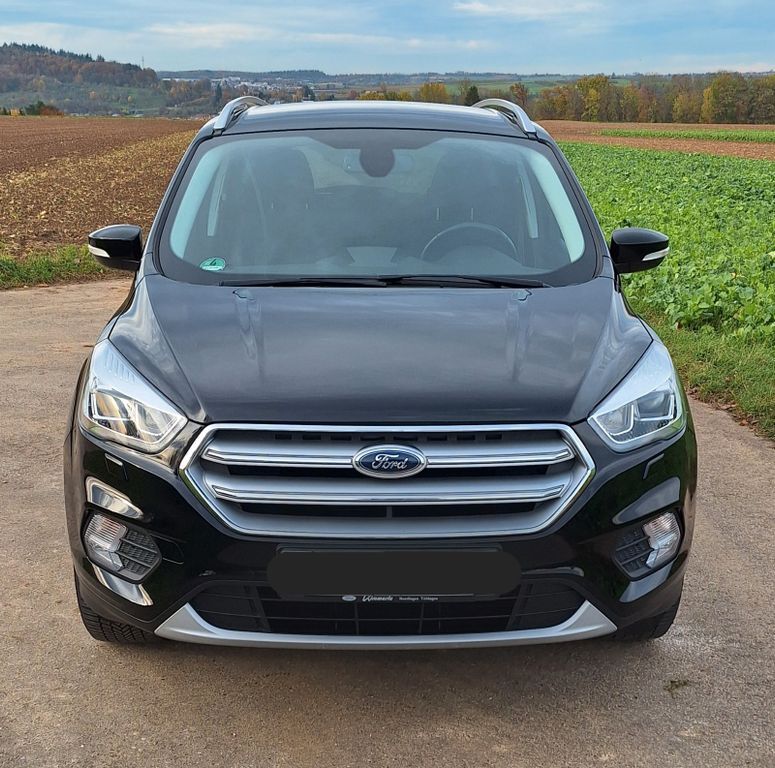 Ford Kuga 78.000 km 10.999 € ALTDORF 72655