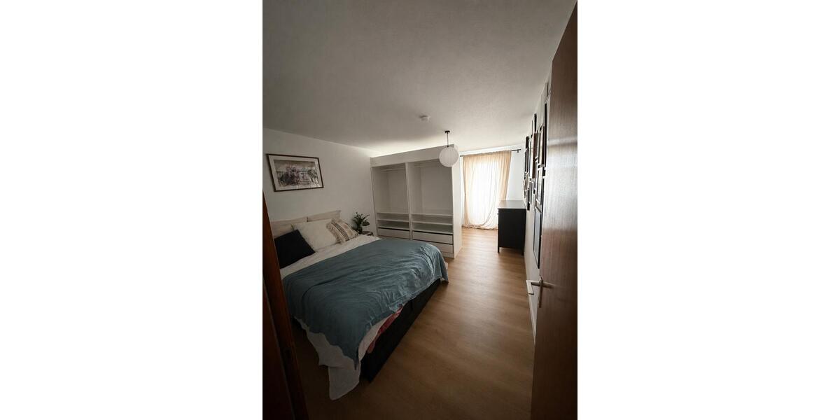 Etagenwohnung Remseck am Neckar - 2 Zimmer, 65 m&sup2;, 1.000&euro; | Angebot:26480195