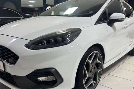 Ford Fiesta 75.000 km 16.498 &euro; Pforzheim 75179