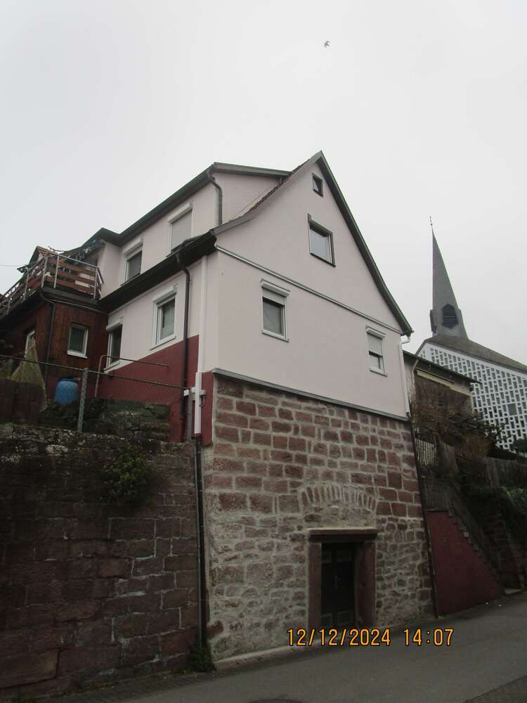 Haus zum Kaufen in Bad Liebenzell 120.000 € 50 m²