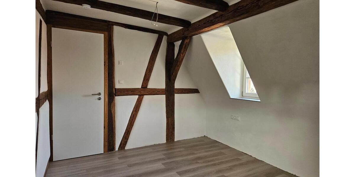 Maisonettenwohnung Mühlacker - 5 Zimmer, 128 m&sup2;, 1.350&euro; | Angebot:23765076