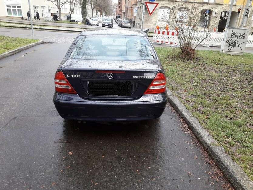 Mercedes-Benz C-Klasse 155.581 km 3.700 € Böblingen 71032