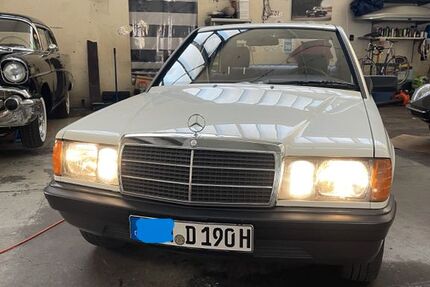 Mercedes 190