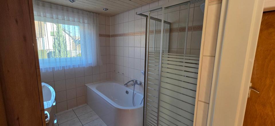 Etagenwohnung Mühlacker - 3.5 Zimmer, 95 m&sup2;, 1.000&euro; | Angebot:25942968