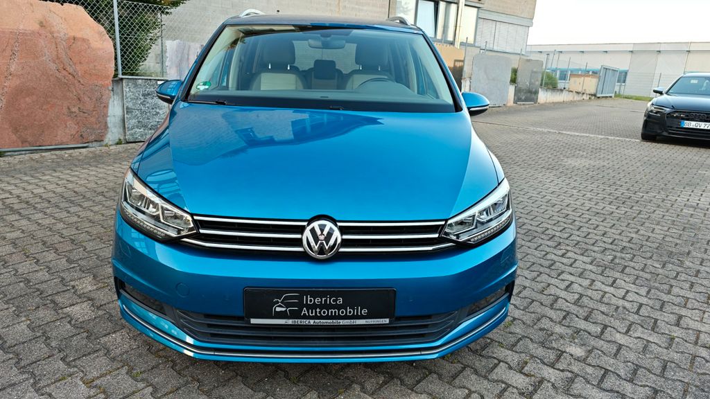 VW Touran 79.990 km 21.590 &euro; Nufringen 71154
