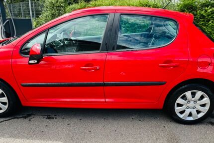 Peugeot 207 126.000 km 2.599 € Filderstadt 70794