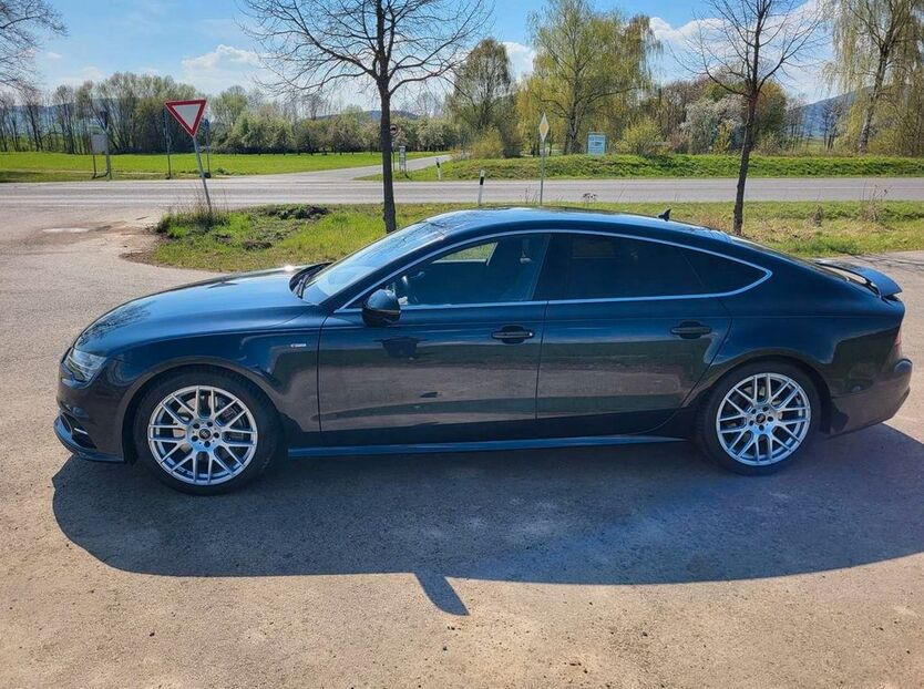 Audi A7 144.000 km 21.749 € Esslingen 73733