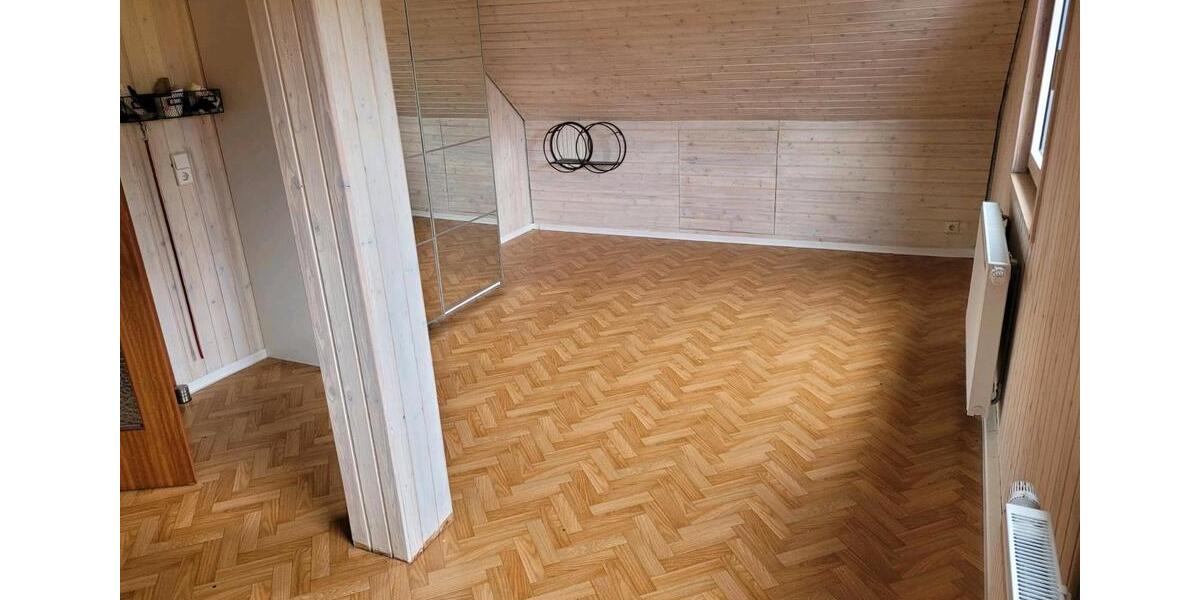 Dachgeschoßwohnung Pforzheim Dillweißenstein - 2 Zimmer, 64 m&sup2;, 610&euro; | Angebot:27610016