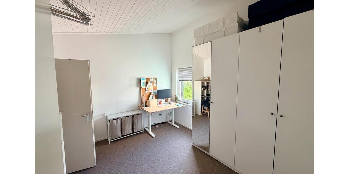 Einfamilienhaus Leonberg - 5 Zimmer, 165 m&sup2;, 2.700&euro; | Angebot:27617746
