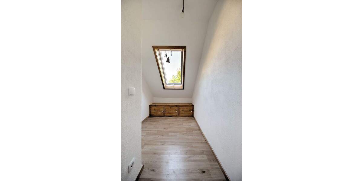 Reihenmittelhaus Sindelfingen Darmsheim - 5 Zimmer, 128 m&sup2;, 449.000&euro; | Angebot:23965487