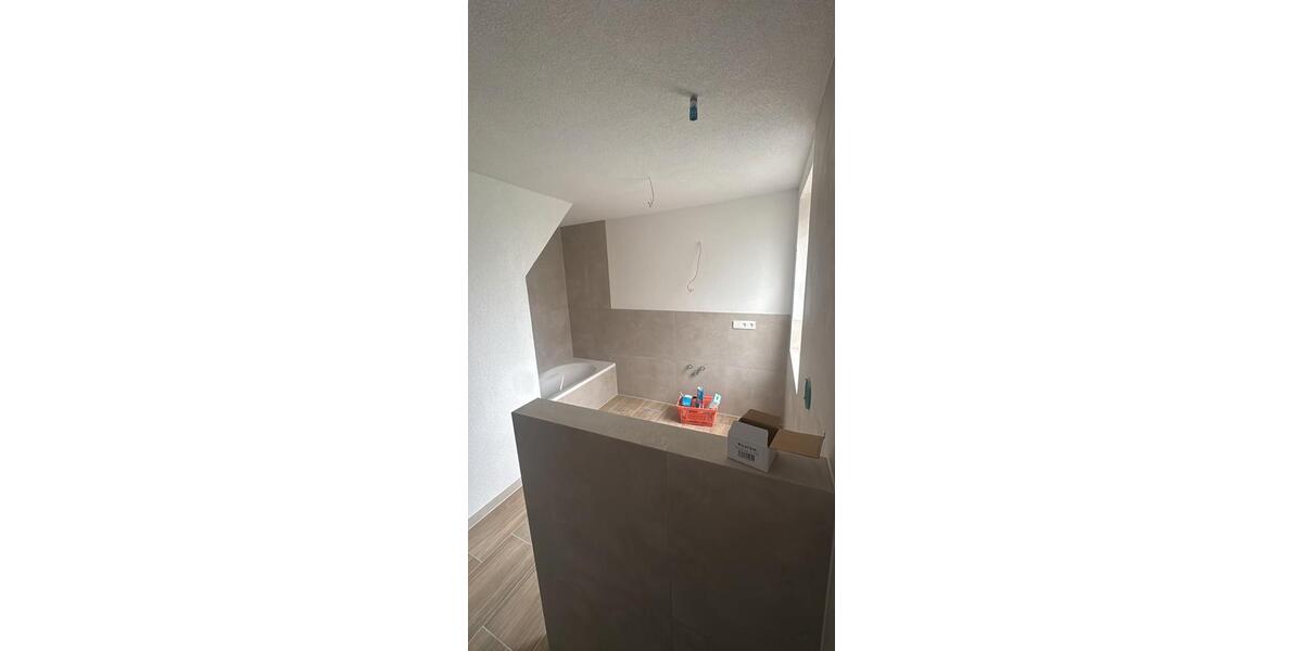 Maisonettenwohnung Mühlacker - 4.5 Zimmer, 100 m&sup2;, 1.250&euro; | Angebot:27625082
