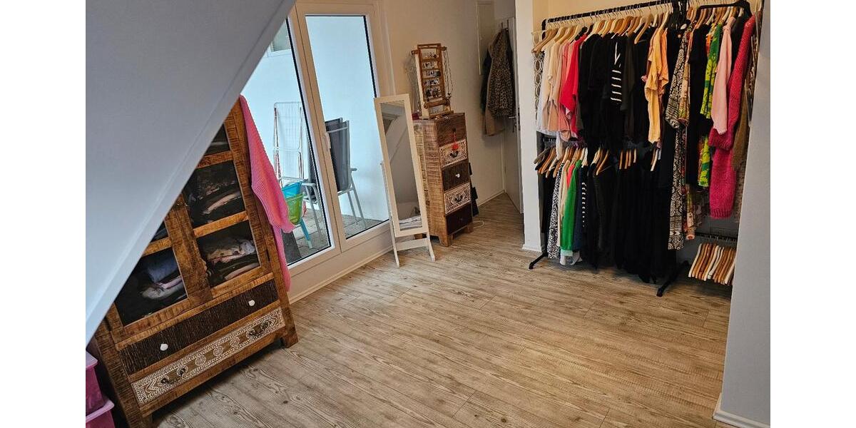 Maisonettenwohnung Ludwigsburg Oßweil - 5 Zimmer, 168 m&sup2;, 1.900&euro; | Angebot:26164663