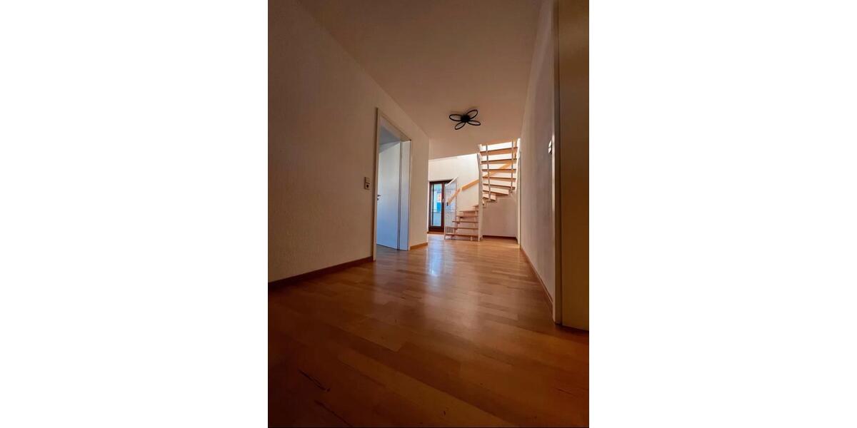 Maisonettenwohnung Böblingen - 3 Zimmer, 85 m&sup2;, 1.540&euro; | Angebot:27579817