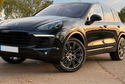 Porsche Cayenne 194.000 km 38.900 &euro; Stuttgart 70619