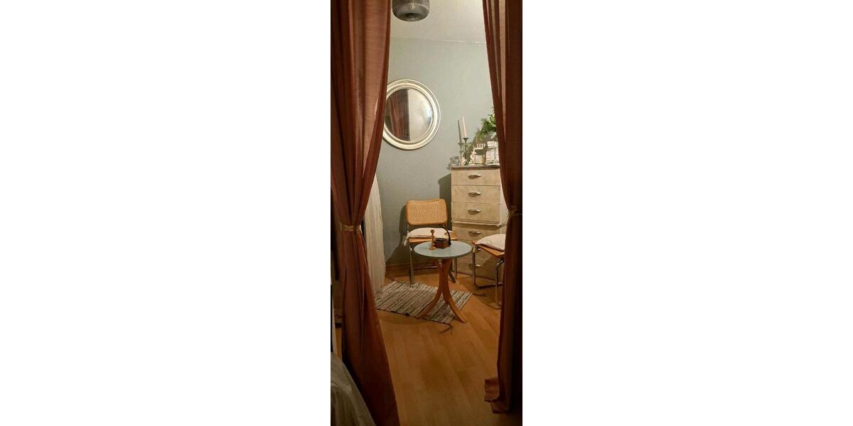 Etagenwohnung Esslingen am Neckar Brühl - 1.5 Zimmer, 34 m&sup2;, 533&euro; | Angebot:25936821