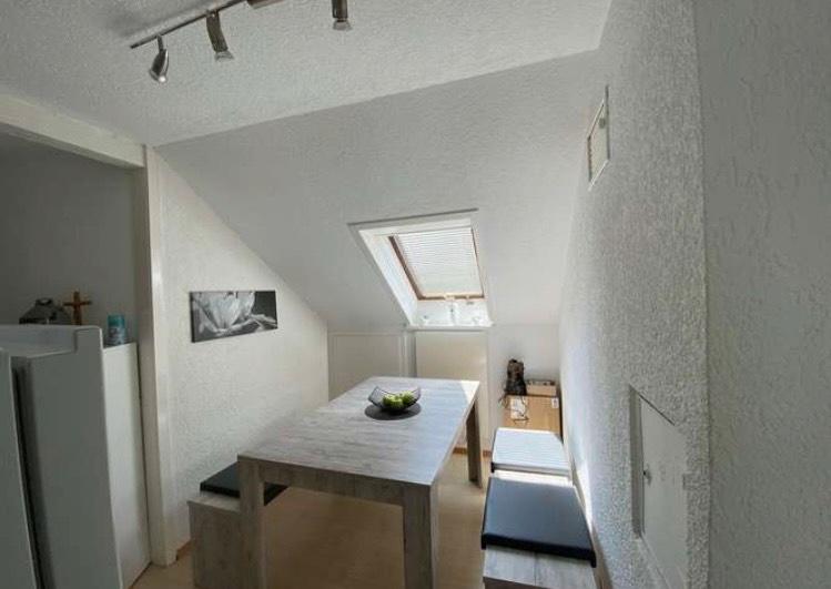 Dachgeschoßwohnung Deizisau - 2.5 Zimmer, 35 m&sup2;, 145.000&euro; | Angebot:26824171