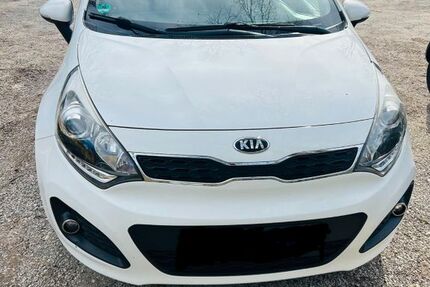Kia Rio 156.500 km 6.490 &euro; Sindelfingen 71063