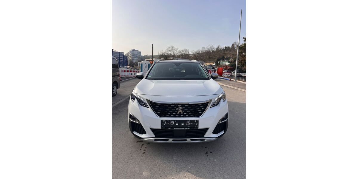 Peugeot 5008 104.000 km 13.400 &euro; Stuttgart 70376