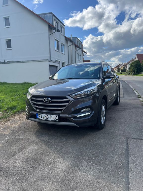 Hyundai TUCSON 117.000 km 15.000 € Walddorfhäslach 72141
