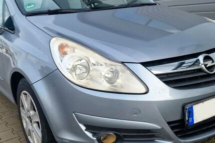 Opel Corsa 133.000 km 3.300 € Holzgerlingen 71088