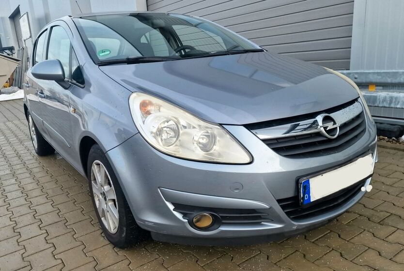 Opel Corsa 133.000 km 3.300 € Holzgerlingen 71088