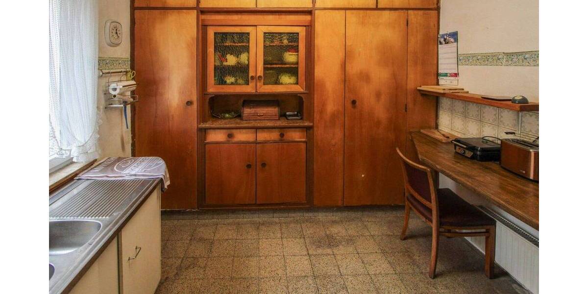 Einfamilienhaus Calw - 7 Zimmer, 329.000&euro; | Angebot:25985072