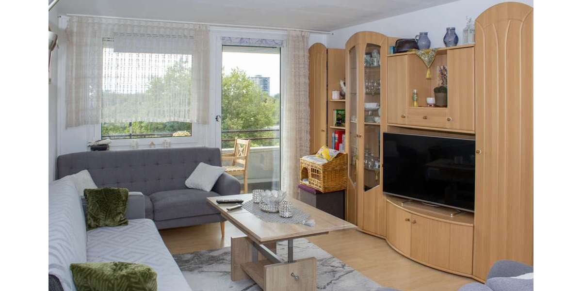 Wohnung zum Kaufen in Reutlingen 230.000 € 81 m² 3.5 zimmer