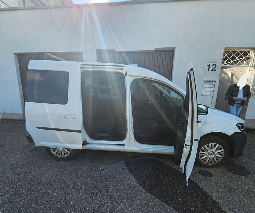 VW Caddy 142.999 km 17.000 € Stuttgart 70599