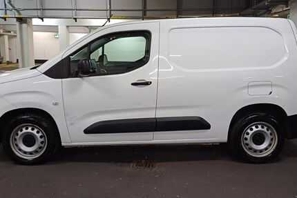Peugeot Partner 85.000 km 11.999 € Esslingen am Neckar 73733