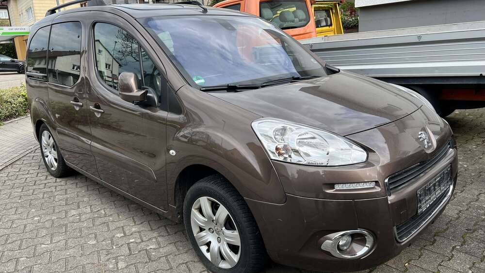 Peugeot Partner 198.000 km 3.950 &euro; Vaihingen 71665