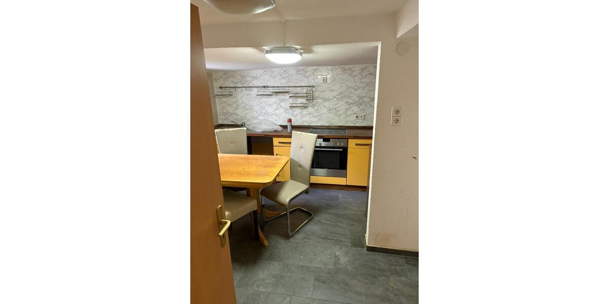 Einfamilienhaus Markgröningen - 5 Zimmer, 105 m&sup2;, 1.000&euro; | Angebot:25403160