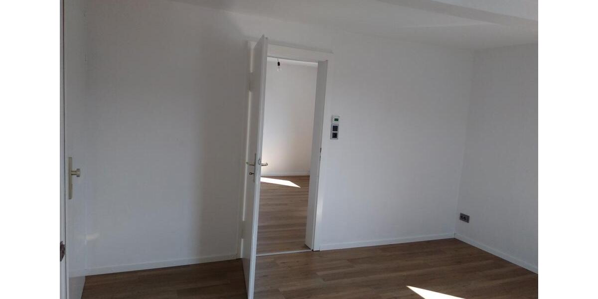 Etagenwohnung Stuttgart Neuwirtshaus - 2 Zimmer, 34 m&sup2;, 119.000&euro; | Angebot:26846747