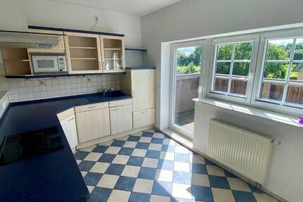 ~~Großzügig geschnittene, kinderfreundliche, 6-Zimmer Wohnung mit Gartennutzung~~