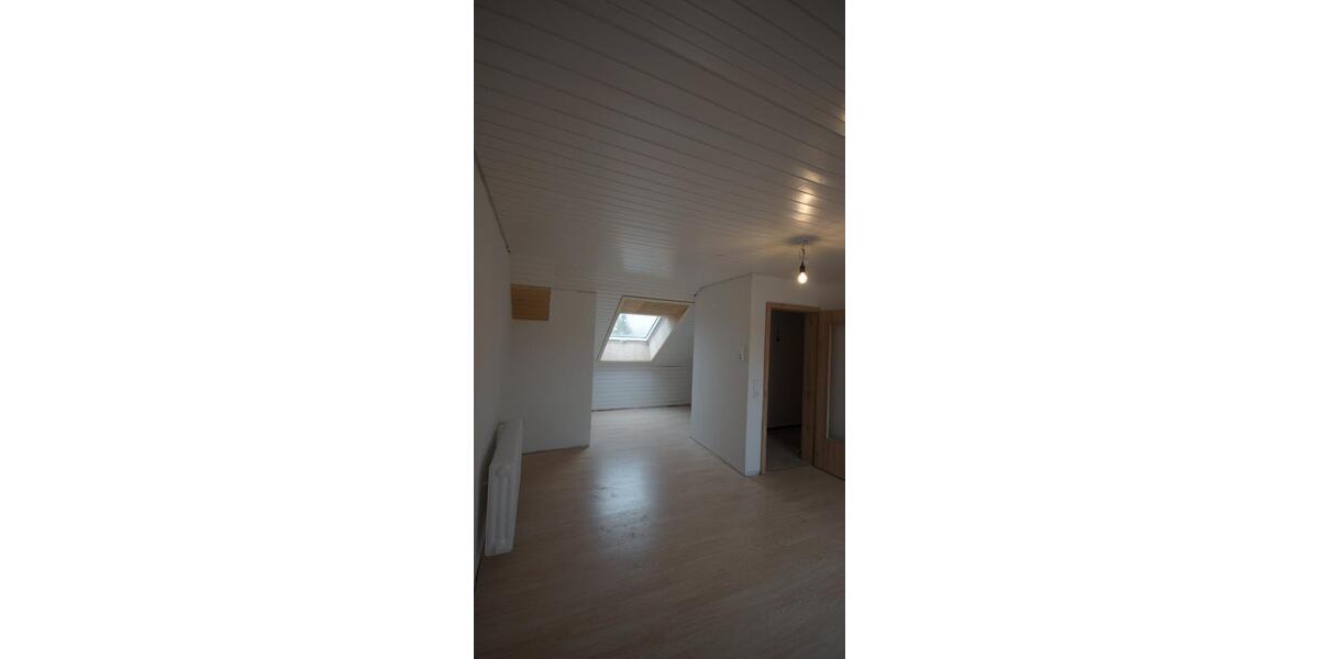 Reihenhaus Stuttgart Birkach - 6 Zimmer, 150 m&sup2;, 2.300&euro; | Angebot:24803008