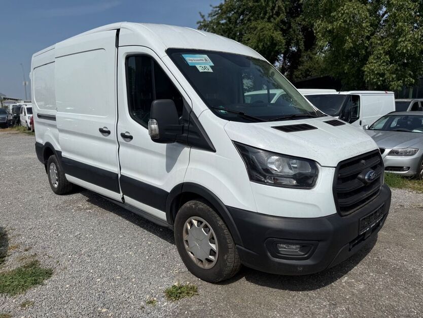 Ford Transit 335.245 km 11.999 € Fellbach 70736