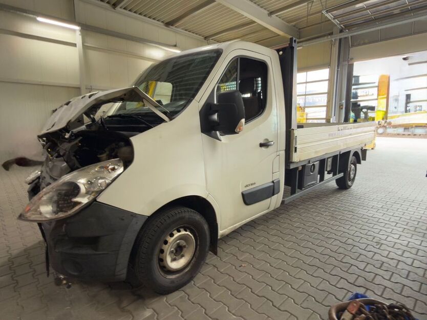 Renault Master 215.000 km 5.400 € Ditzingen 71254