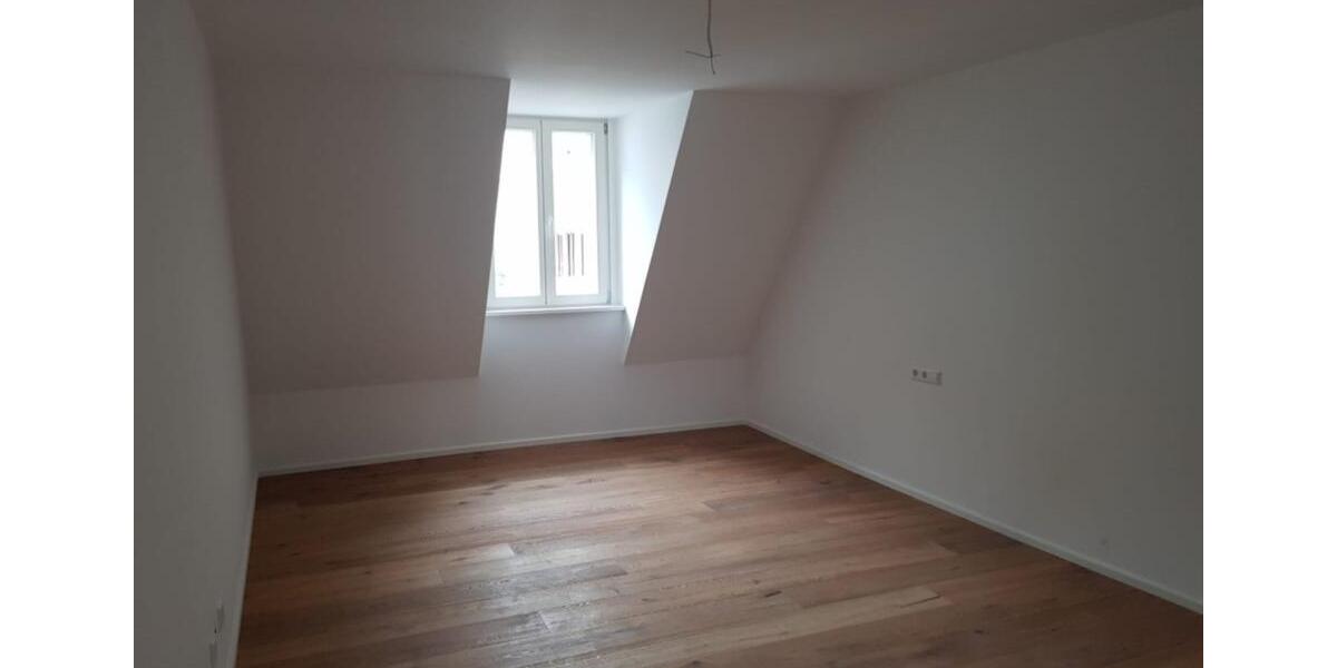 Maisonettenwohnung Schwieberdingen - 4 Zimmer, 140 m&sup2;, 1.999&euro; | Angebot:25923480
