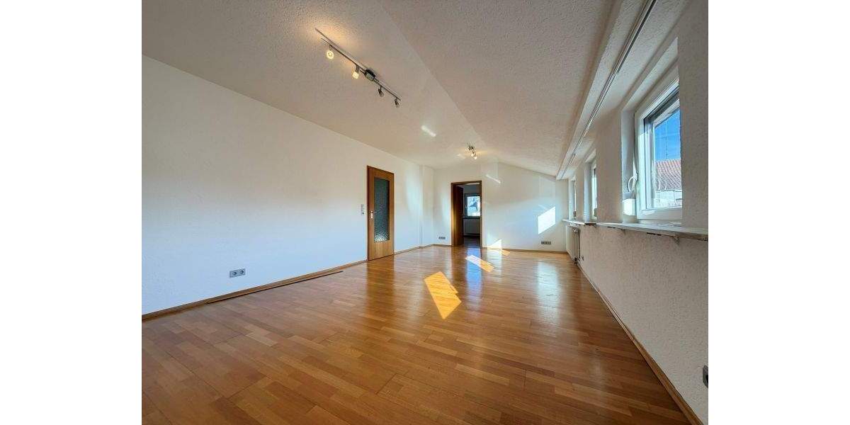 Etagenwohnung Wannweil - 4 Zimmer, 108 m&sup2;, 1.100&euro; | Angebot:24843858