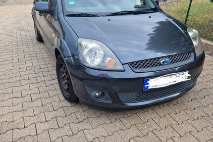 Ford Fiesta 170.000 km 850 &euro; Eberdingen 71735